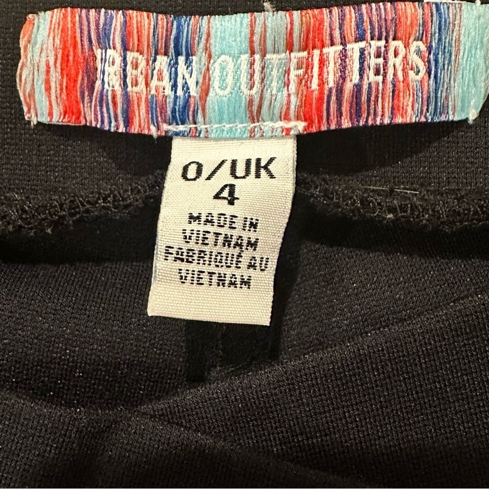 Urban Outfitters Pants Mid Rise Cross Front Flare Leggings Pants Women’s Size 0 - Picture 6 of 9